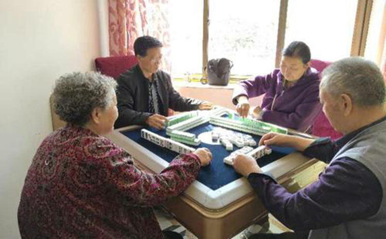 打麻将.jpg